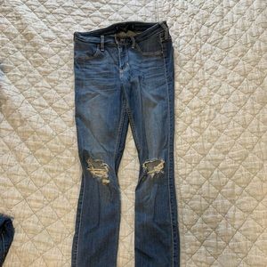 Hollister Sz 3 Jeans Ripped Knees